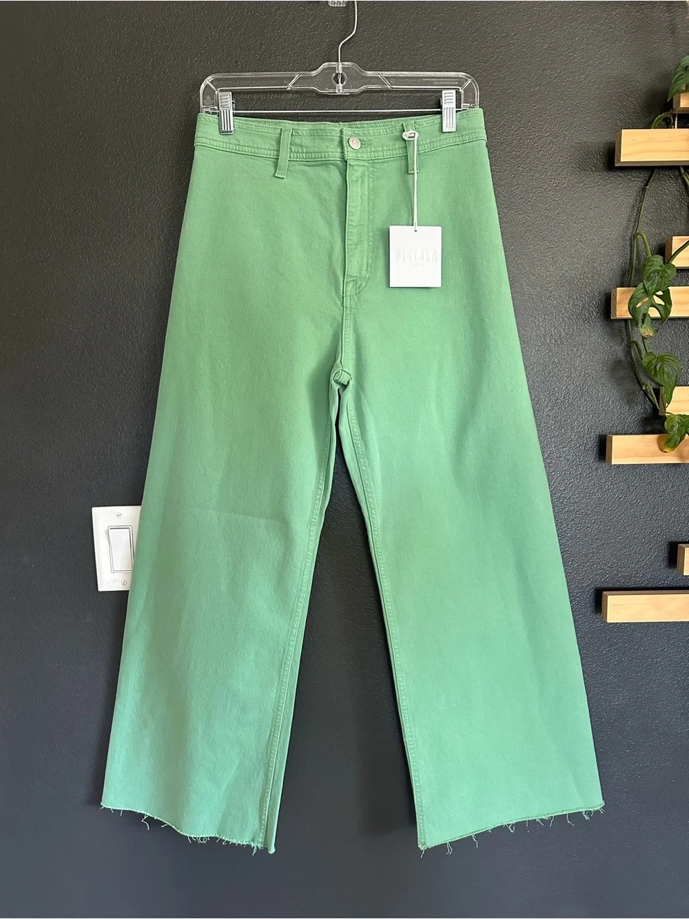 Pistola Penny Crop High Rise Wide Leg Jeans Avocado Green Size 28 Anthropologie - Picture 5 of 13